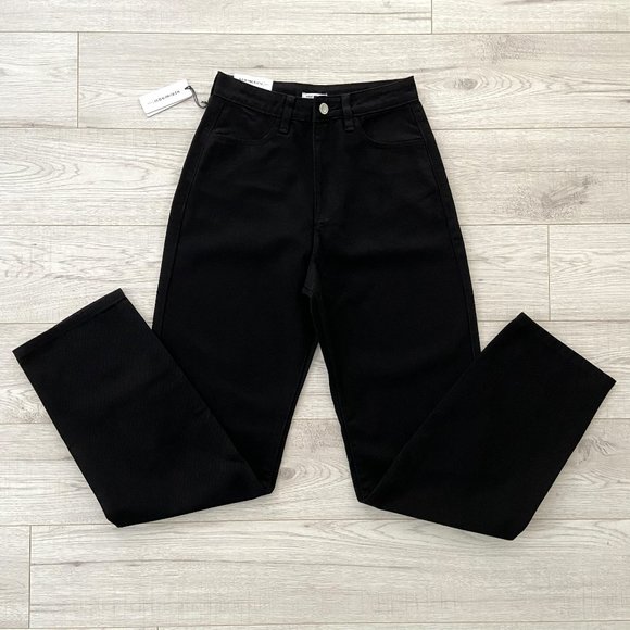 🌺SOLD🌺 NWT WeWoreWhat | Black High Waisted Straight Leg Mom Jeans 27 - Picture 1 of 7